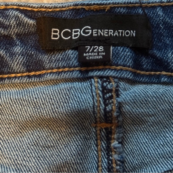 BCBGeneration Blue Flare Wide Leg Jeans Size 7/28 High Rise - Picture 3 of 14